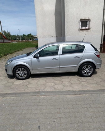 Opel Astra cena 10000 przebieg: 323000, rok produkcji 2006 z Płock małe 254